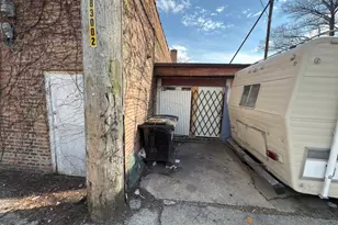 5724 W Diversey Ave, Chicago, IL 60639 - Photo 9