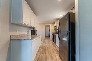 1036 Lunga Dr, Round Lake, IL 60073 - Photo 7