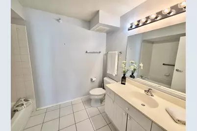 1720 Maple Avenue #910, Evanston, IL 60201 - Photo 17