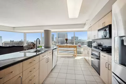 1720 Maple Avenue #910, Evanston, IL 60201 - Photo 7