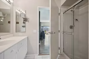 1720 Maple Ave, Evanston, IL 60201 - Photo 13