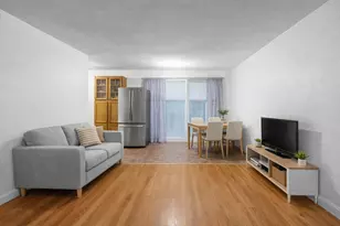 2424 W Estes Ave, Chicago, IL 60645 - Photo 11