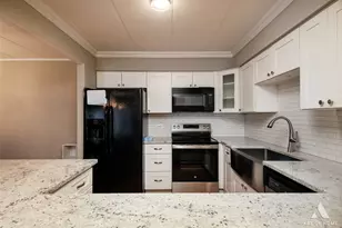 7347 W 79th Pl, Bridgeview, IL 60455 - Photo 7