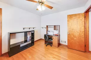 9422 S Spaulding Ave, Evergreen Park, IL 60805 - Photo 13