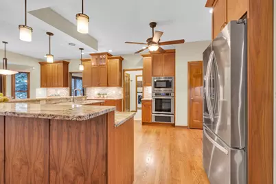 1364 Saxon Lane E, Naperville, IL 60564 - Photo 7