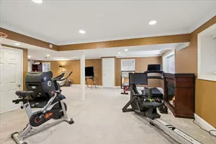 12790 W Sanctuary Ln, Lake Bluff, IL 60044 - Photo 27