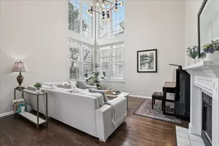 12790 W Sanctuary Ln, Lake Bluff, IL 60044 - Photo 7