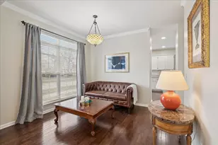 12790 W Sanctuary Ln, Lake Bluff, IL 60044 - Photo 3