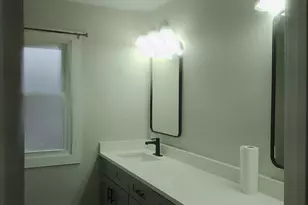 650 Greenbay Ave, Calumet City, IL 60409 - Photo 9