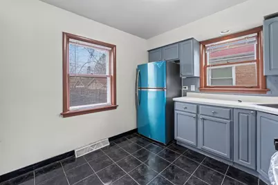 13904 S Tracy Avenue, Riverdale, IL 60827 - Photo 9