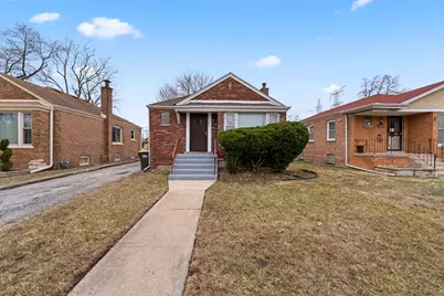 13904 S Tracy Avenue, Riverdale, IL 60827 - Photo 1