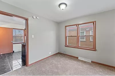 13904 S Tracy Avenue, Riverdale, IL 60827 - Photo 7