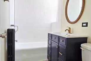 2333 W Farwell Ave, Chicago, IL 60645 - Photo 13