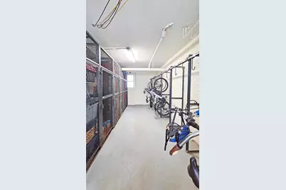 2333 W Farwell Avenue #3S, Chicago, IL 60645 - Photo 15