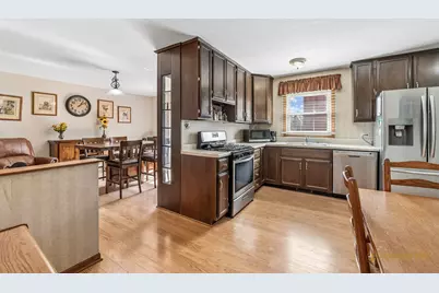 9712 Jean Drive, Hebron, IL 60034 - Photo 3