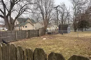 9712 Jean Dr, Hebron, IL 60034 - Photo 15