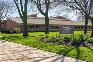 1345 Queensgreen Cir, Naperville, IL 60563 - Photo 35