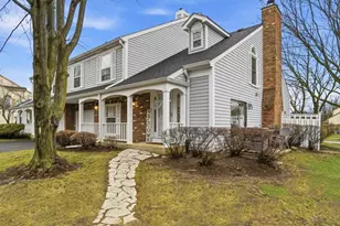 1345 Queensgreen Cir, Naperville, IL 60563 - Photo 1