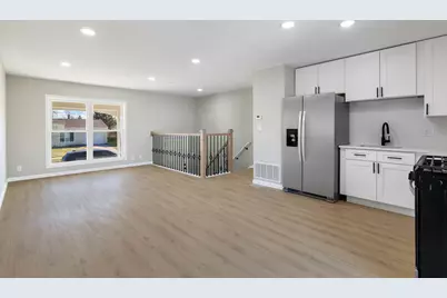 222 Pell Avenue, Romeoville, IL 60446 - Photo 9