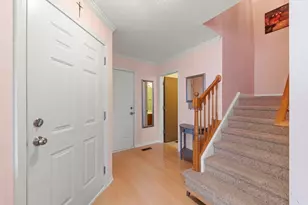 2924 Impressions Dr, Lake in the Hills, IL 60156 - Photo 5