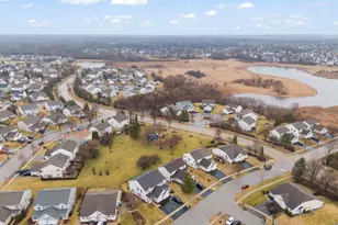 2924 Impressions Dr, Lake in the Hills, IL 60156 - Photo 35