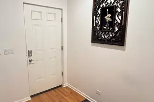 338 E 25th Pl, Chicago, IL 60616 - Photo 3