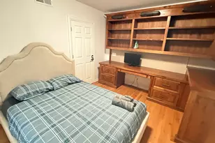 338 E 25th Pl, Chicago, IL 60616 - Photo 5