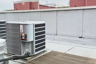 338 E 25th Pl, Chicago, IL 60616 - Photo 33