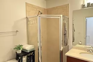 338 E 25th Pl, Chicago, IL 60616 - Photo 9