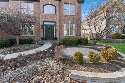 909 King Edward Avenue, Saint Charles, IL 60174 - Photo 3