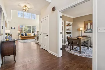 909 King Edward Avenue, Saint Charles, IL 60174 - Photo 7