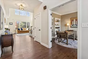 909 King Edward Ave, Saint Charles, IL 60174 - Photo 7