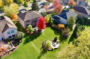 909 King Edward Ave, Saint Charles, IL 60174 - Photo 39