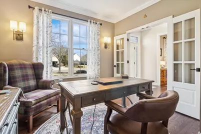 909 King Edward Avenue, Saint Charles, IL 60174 - Photo 9