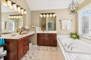 909 King Edward Ave, Saint Charles, IL 60174 - Photo 25