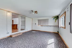 10 NE Circle Dr, Joliet, IL 60433 - Photo 15