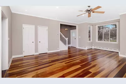 346 E Prospect Avenue, Lake Bluff, IL 60044 - Photo 3