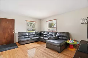 415 Garfield Rd, Ingleside, IL 60041 - Photo 3