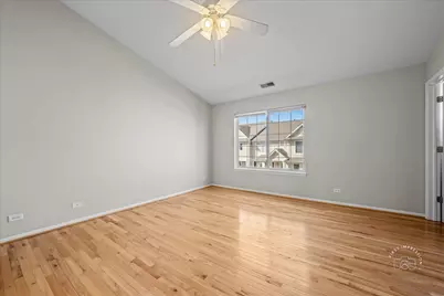 628 Lincoln Station Drive #628, Oswego, IL 60543 - Photo 15