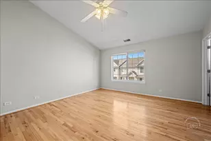 628 Lincoln Station Dr, Oswego, IL 60543 - Photo 15