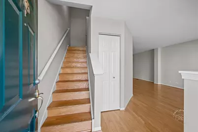 628 Lincoln Station Drive #628, Oswego, IL 60543 - Photo 13