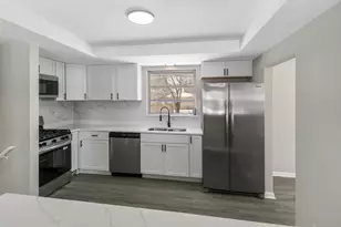 9204 Kedvale Ave, Oak Lawn, IL 60453 - Photo 7