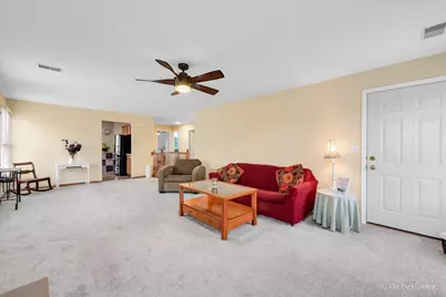 163 McLaren Drive N #163, Sycamore, IL 60178 - Photo 5