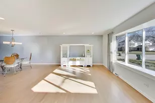 2616 N Dryden Pl, Arlington Heights, IL 60004 - Photo 7