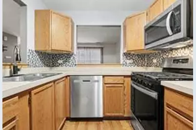 1911 Cherrywood Court, Joliet, IL 60435 - Photo 9