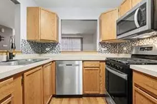 1911 Cherrywood Ct, Joliet, IL 60435 - Photo 9