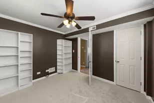 13 S Victoria Ln, Streamwood, IL 60107 - Photo 13