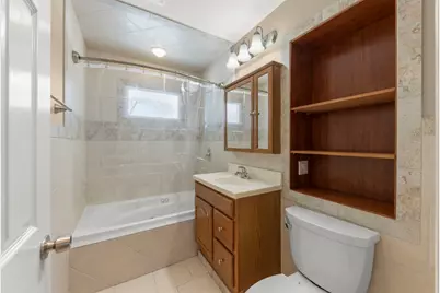 13 S Victoria Lane, Streamwood, IL 60107 - Photo 11