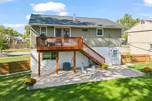 13 S Victoria Ln, Streamwood, IL 60107 - Photo 21