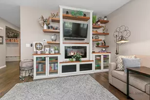 [Address not provided], Gurnee, IL 60031 - Photo 5